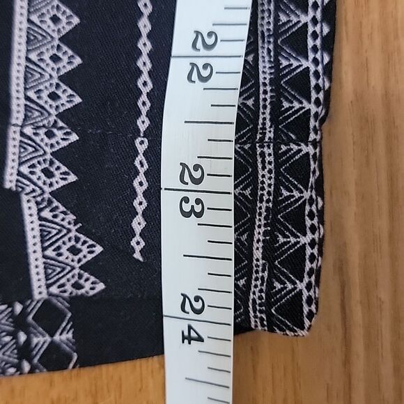 Jessica Simpson pull-on pants Size S - Picture 12 of 12